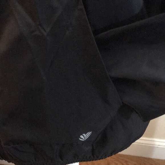 Forever 21 Hooded Active Reflective stripe Jacket - Picture 10 of 11